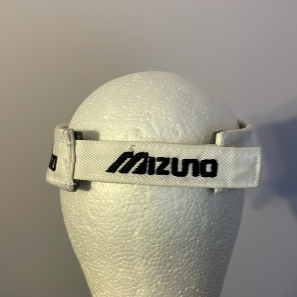 Mizuno Tour Series Embroidered White Visor Hat OS - Picture 6 of 11